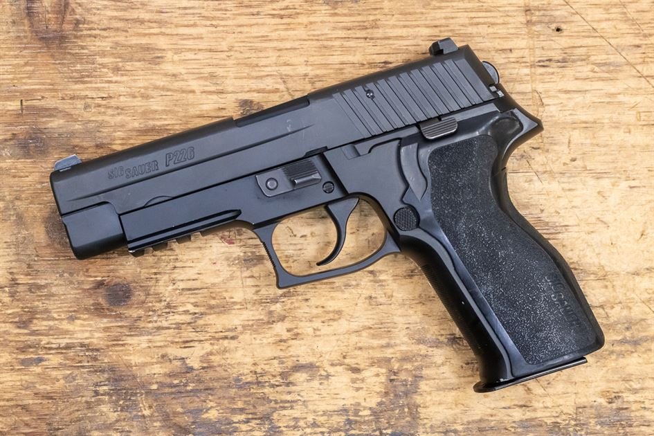 Sig Sauer P226R 40 S&W Police Trade-in Pistol with Michigan Police Laser Etched Slide 1 Sig Sauer P226R 40 S&W Police Trade-in Pistol with Michigan Police Laser Etched Slide